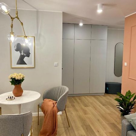 Apartament Prestige /Miejsce Parkingowe Poznań Kültér fotó