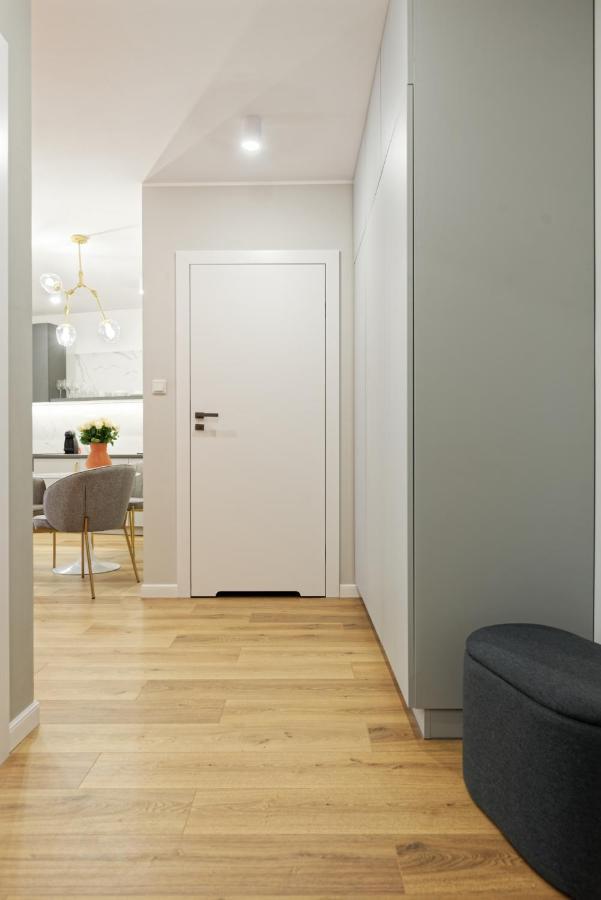Apartament Prestige /Miejsce Parkingowe Poznań Kültér fotó