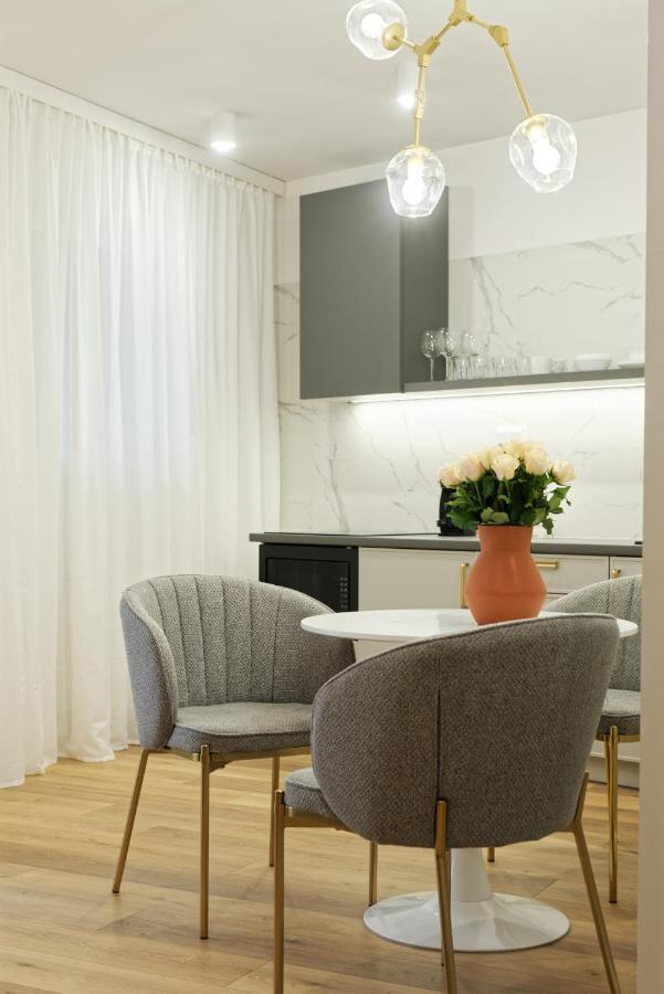Apartament Prestige /Miejsce Parkingowe Poznań Kültér fotó